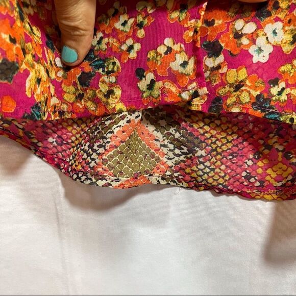 Anthropologie Fig and Flower Top - Picture 3 of 16